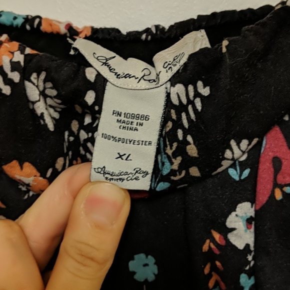 Dress - Picture 3 of 3